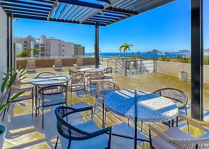 Stunning Oceanfront Luxury With Spacious Balcony- Perfect For Families Ferienhaus Cabo San Lucas