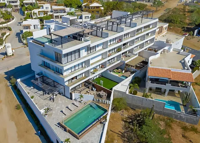 Ferienhaus Stunning Oceanfront Luxury With Spacious Balcony- Perfect For Families